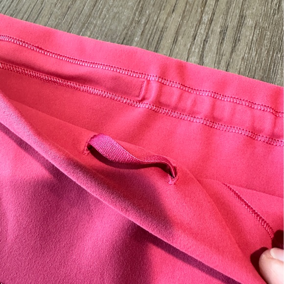 Lululemon Wunder Train High-Rise Tight 25” Size 6 Raspberry Pink - Picture 4 of 10